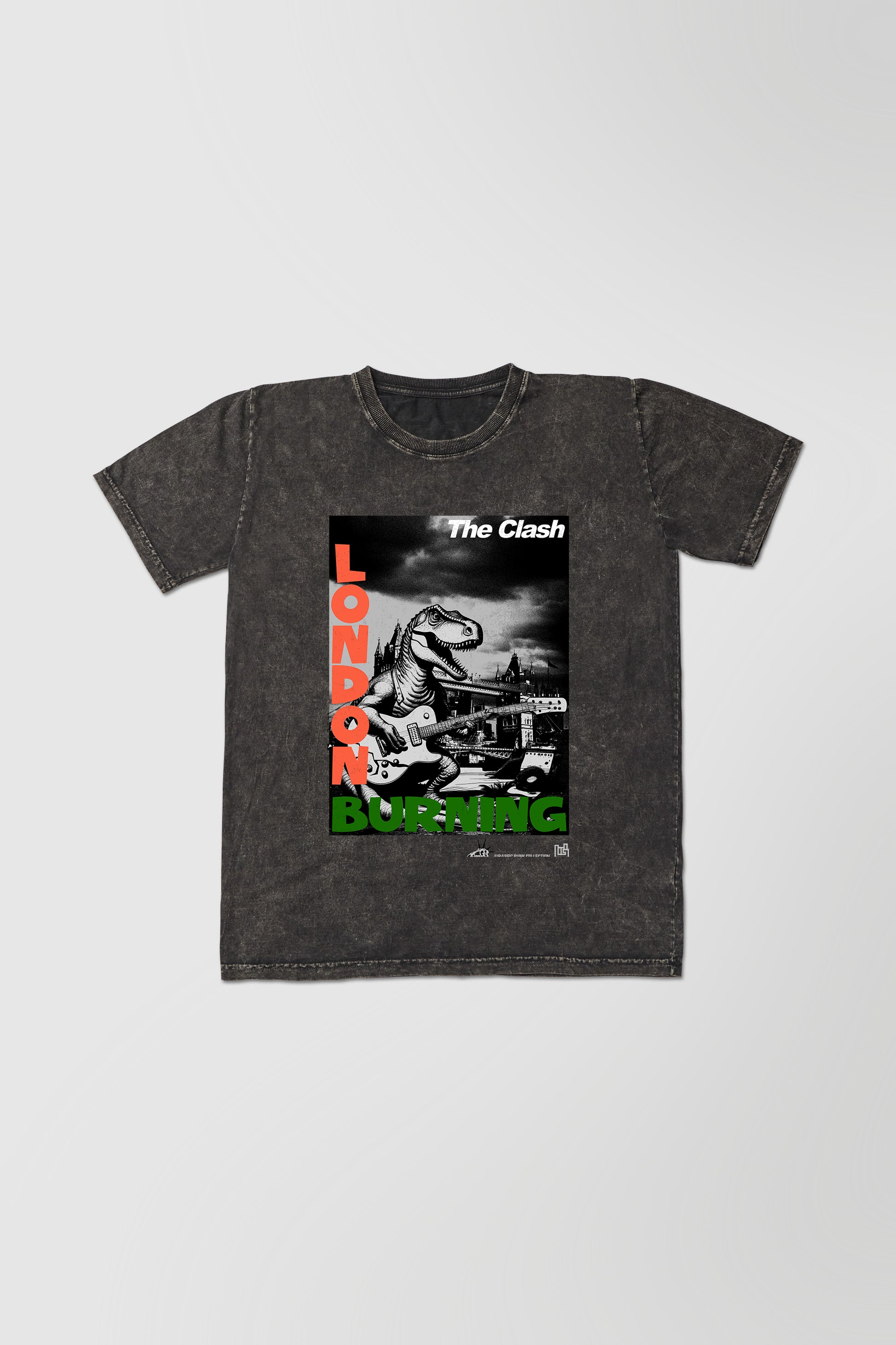 Camiseta Tradicional Masculina ⁠London Burning