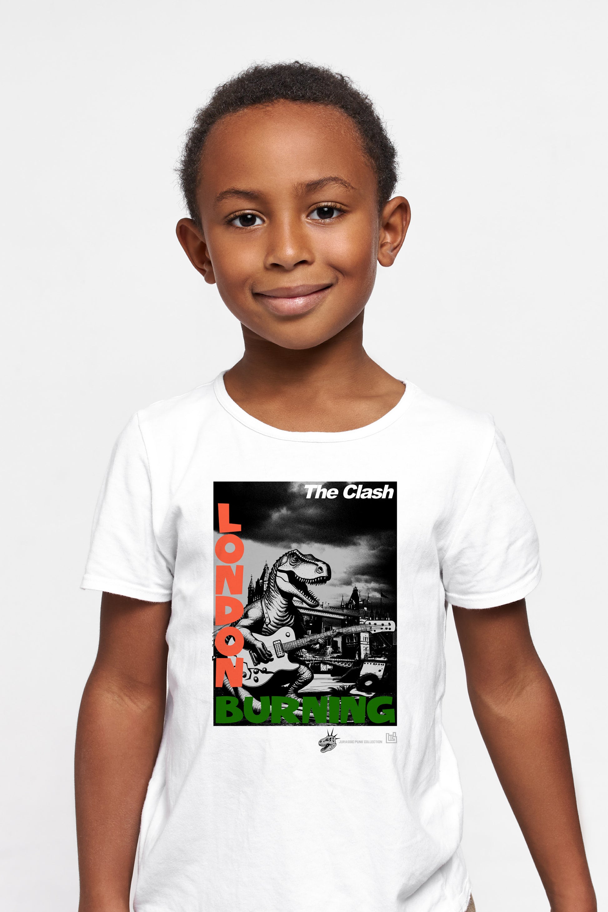 Camiseta Infantil ⁠London Burning