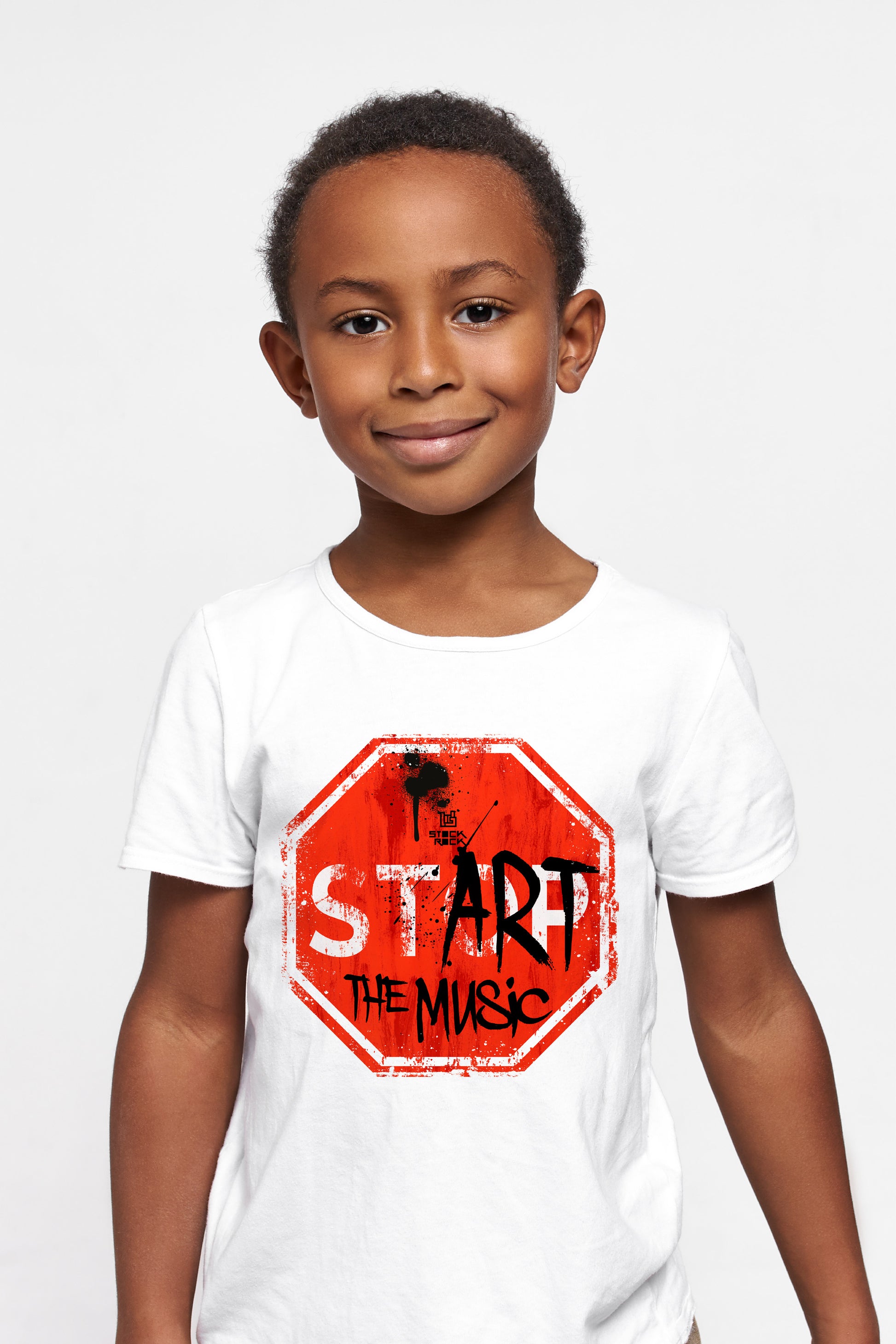 Camiseta Infantil ⁠⁠Start The Music