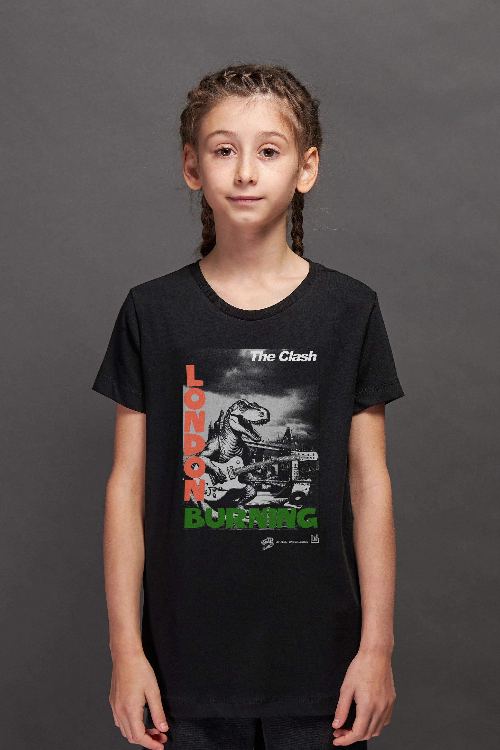 Camiseta Infantil ⁠London Burning