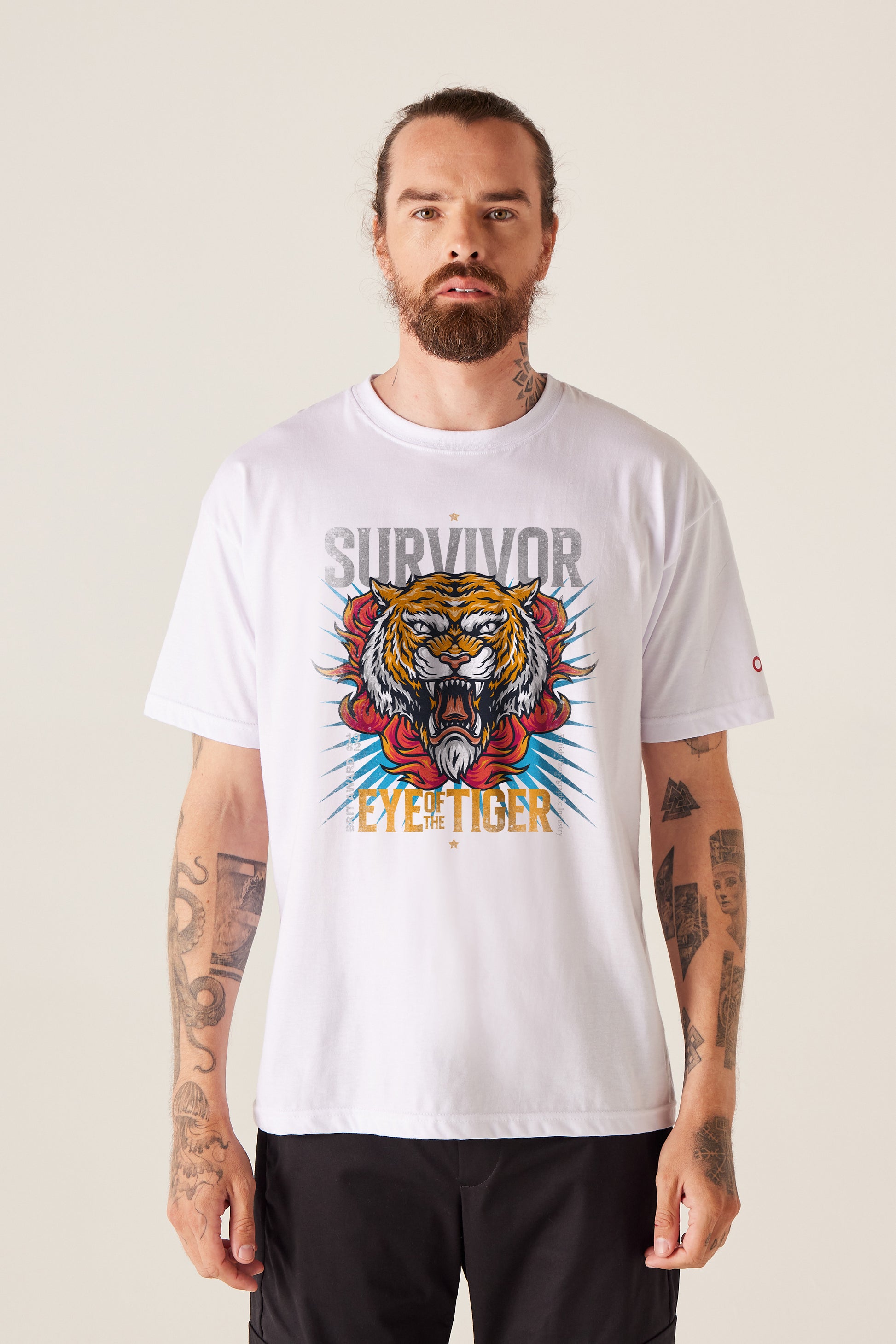 Camiseta Tradicional Masculina ⁠⁠Eye Of The Tiger